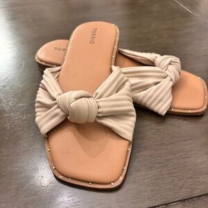 Torrid Cream Knotted Bow Sandals